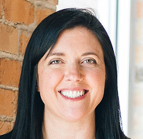 Porträt der Leiterin des Kundenservice-Serviceteams Sophie Hartwell